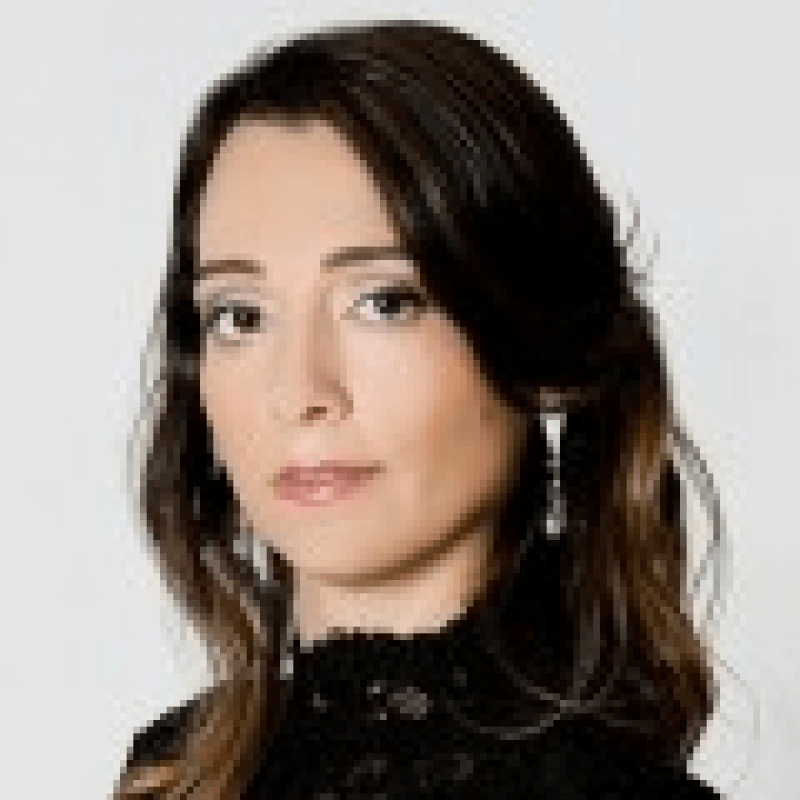 Dra. Anaiê Castilho Omar