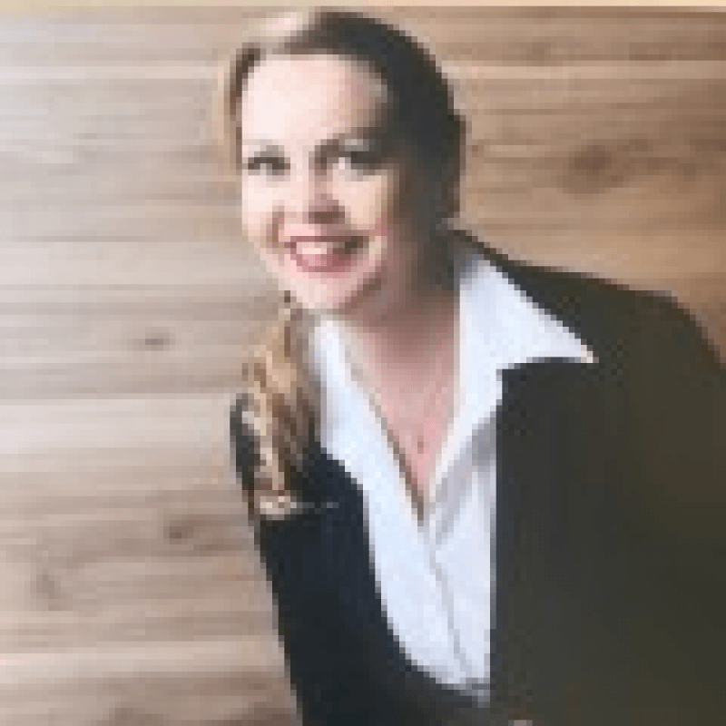 Alessandra Medeiros Belzer