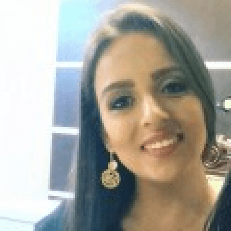 C&aacute;tia Rocha Umeki