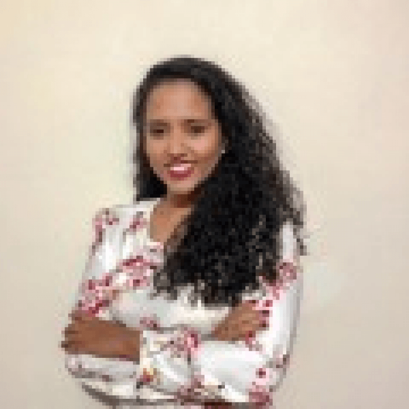 Dra. Nadieny Lemos Melo