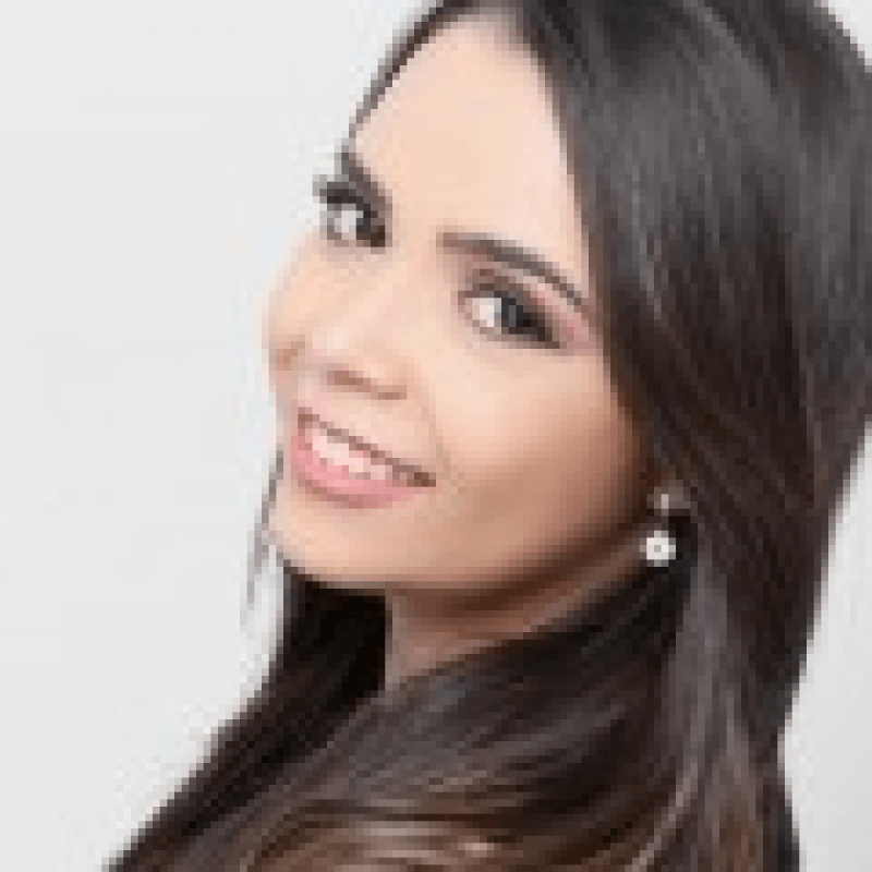 Lorena Vasconcelos