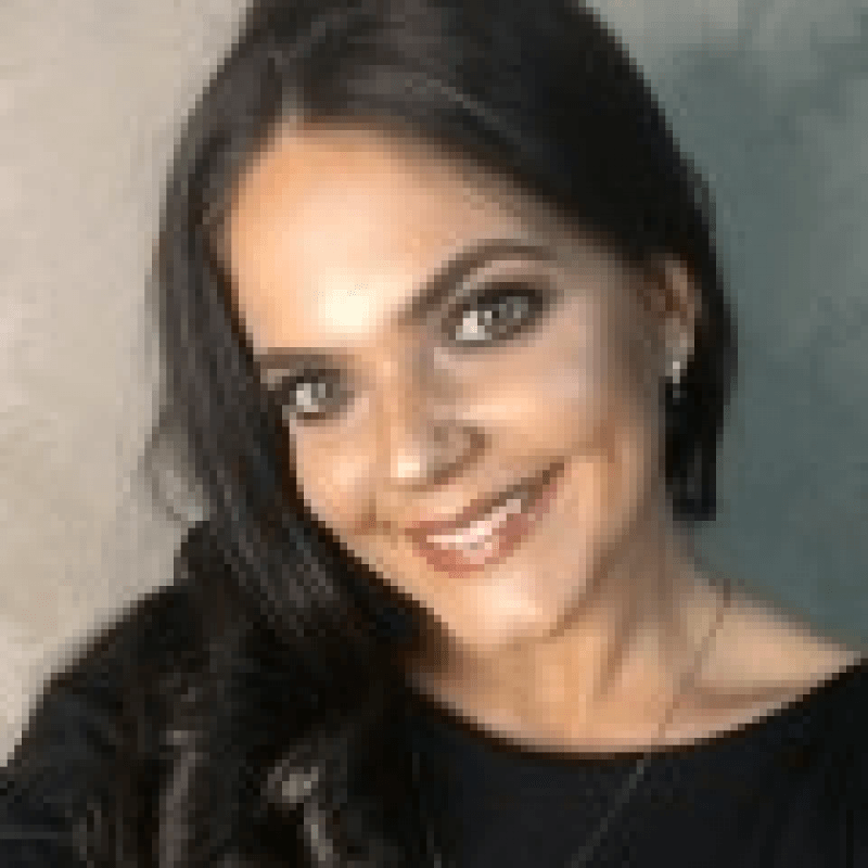 Adv Ana Cl&aacute;udia Carolino