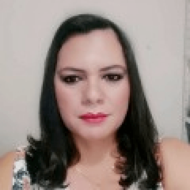 Jacqueline Martins Genuino Travaglia