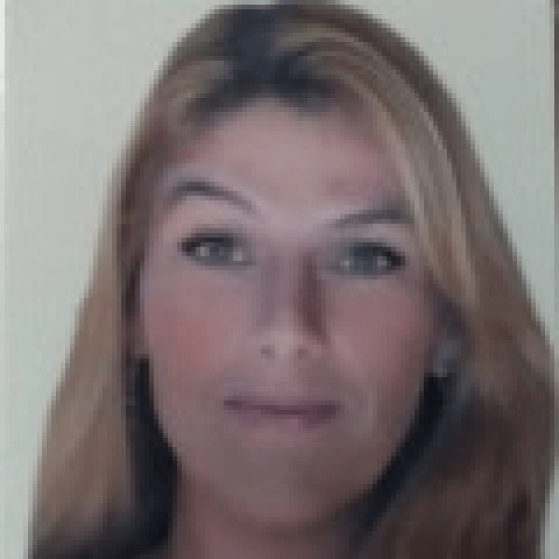 Dra. Simone Arruda