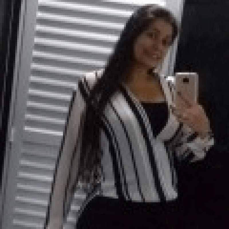 Cl&aacute;udia Pomp&eacute;ia