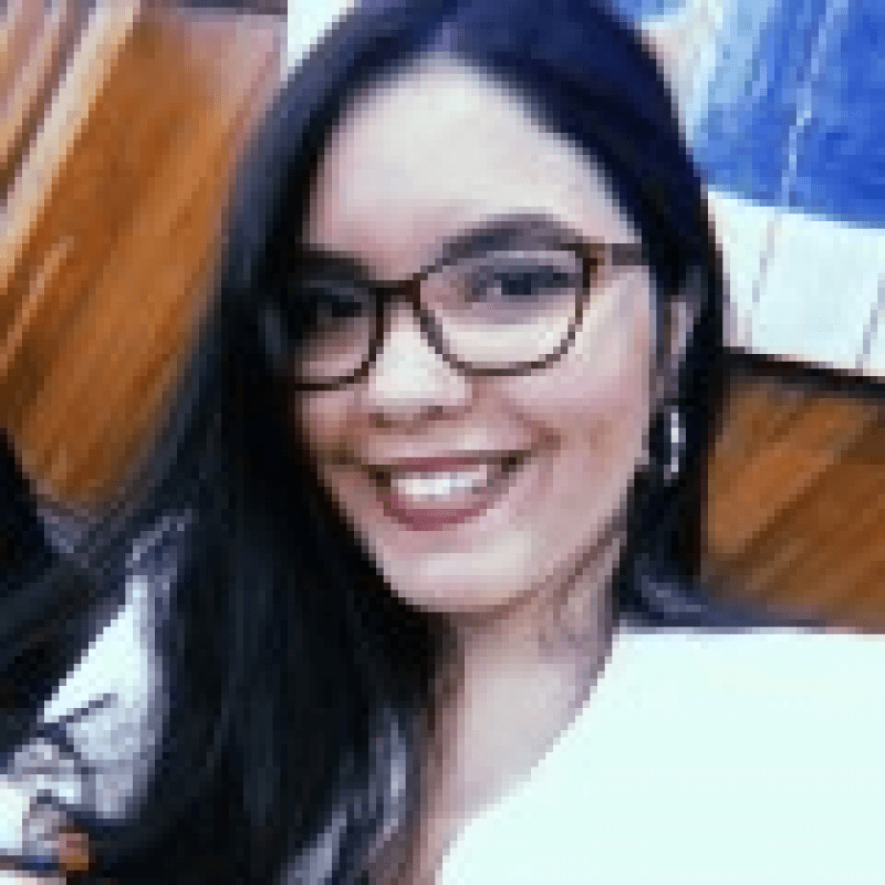 Vit&oacute;ria Souza
