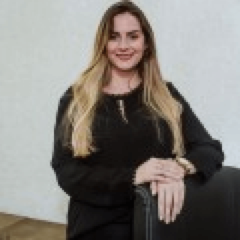 Lívia Toscano/advogada