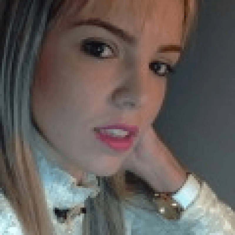 Fl&aacute;via Alvim de Carvalho