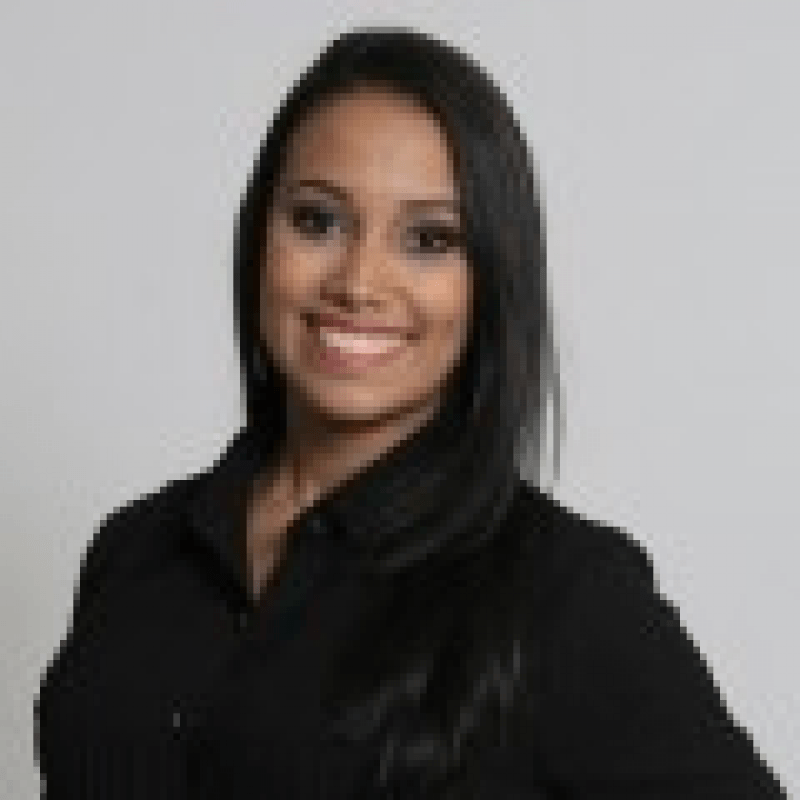 Dr&ordf; Roberta Gouvea