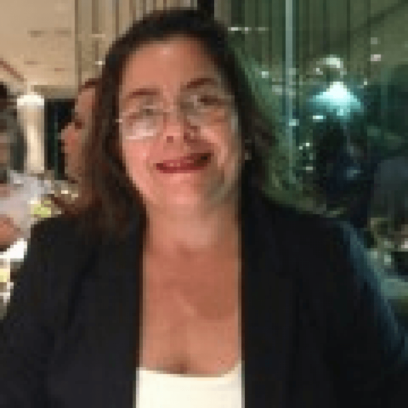 Raquel Lourenço de Souza de Oliveira