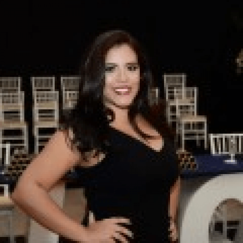 Dra. Amanda Mendes