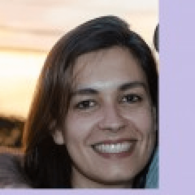 Ana Cl&aacute;udia Lemos