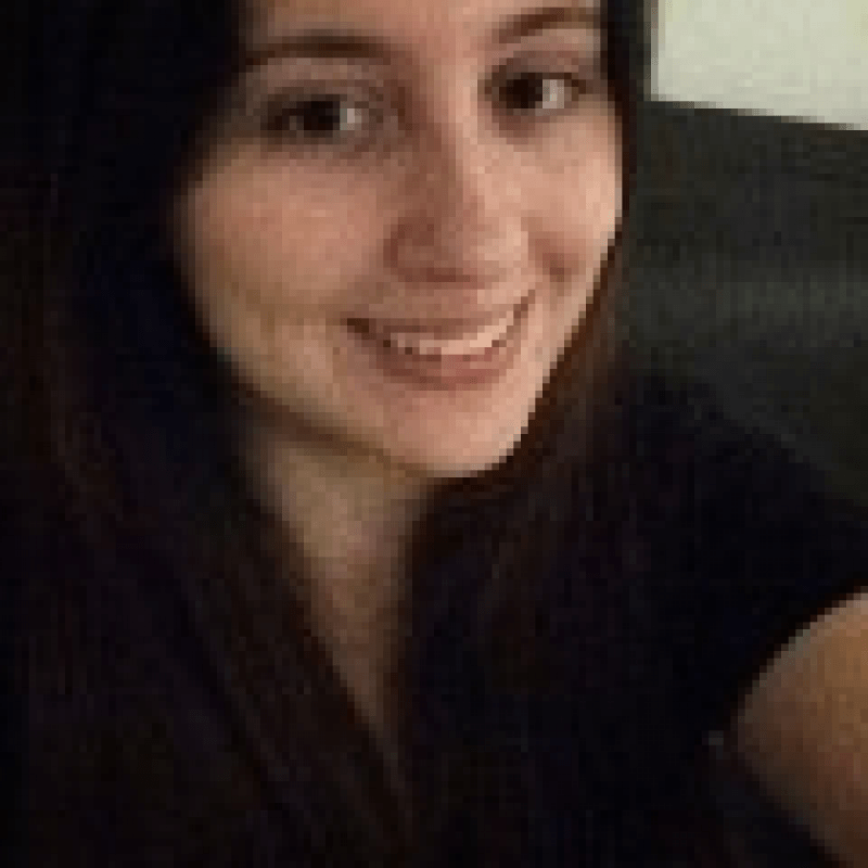 Acad&ecirc;mica Tha&iacute;s Freitas