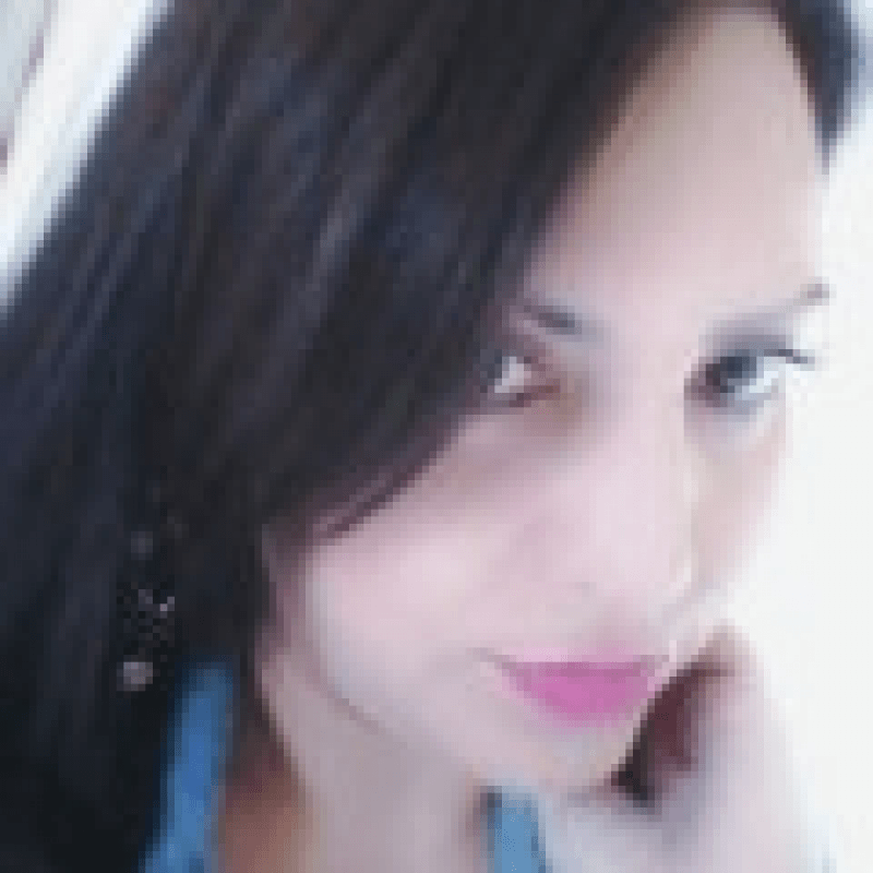 Simone Coelho Estagiária