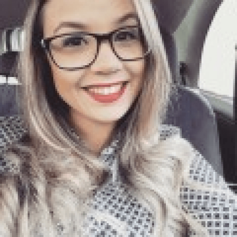 Nat&aacute;lia Arruda