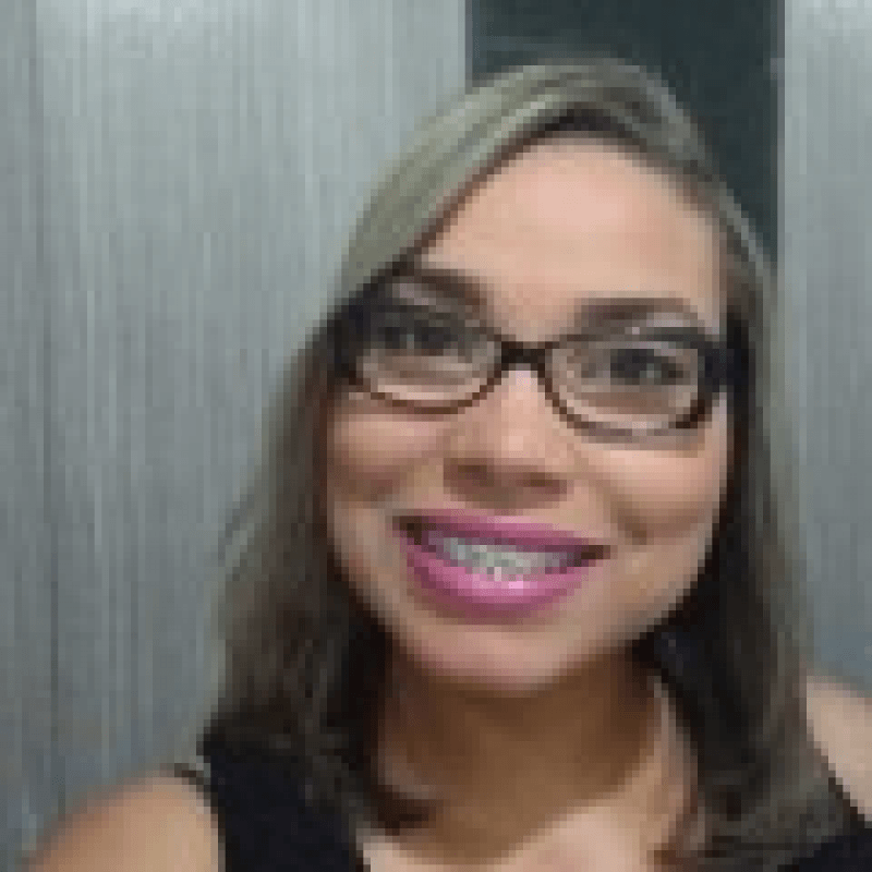 Nat&aacute;lia Brito