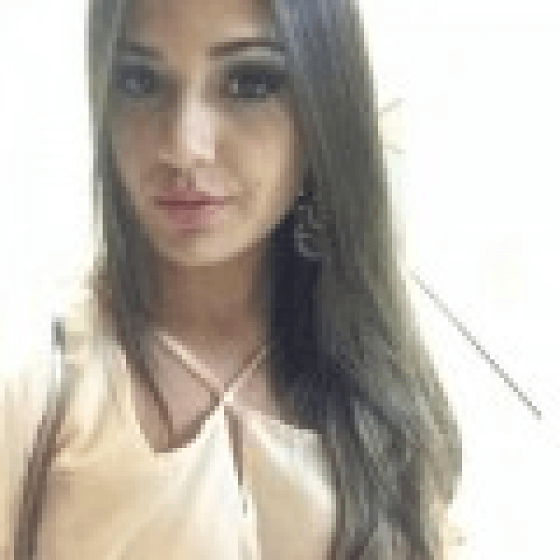 Nat&aacute;lia Magno