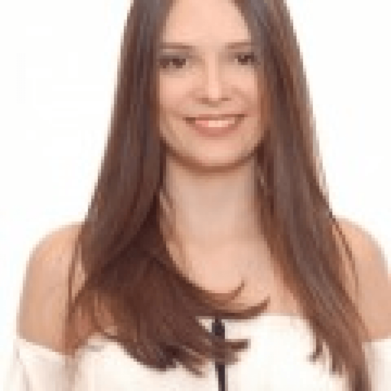 Dra. Natalia Dias Nogared