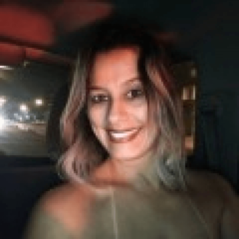 Dra. Cristiane Borges