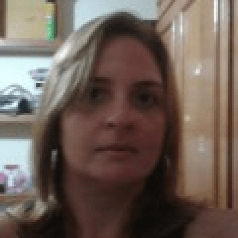 Ana Lucia de Andrade Melo
